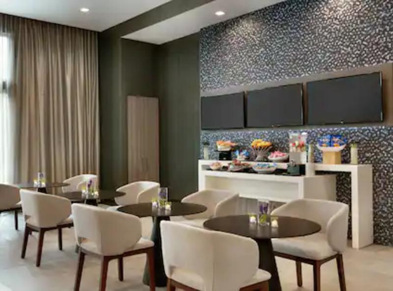 Embassy Suites By Hilton Atlanta Midtown Экстерьер фото