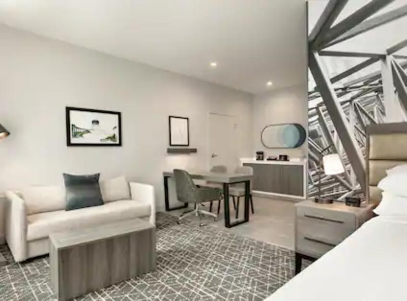 Embassy Suites By Hilton Atlanta Midtown Экстерьер фото