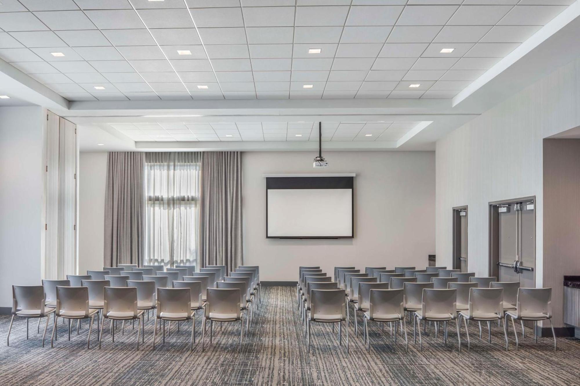 Embassy Suites By Hilton Atlanta Midtown Экстерьер фото