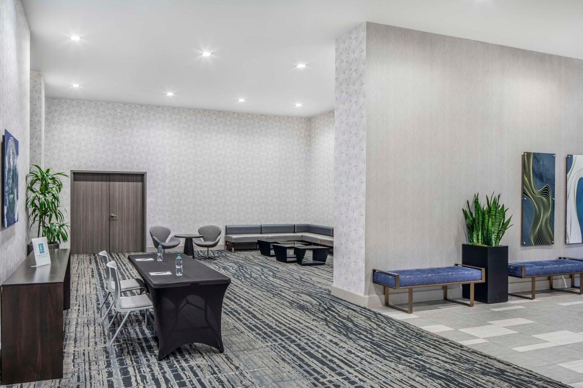Embassy Suites By Hilton Atlanta Midtown Экстерьер фото