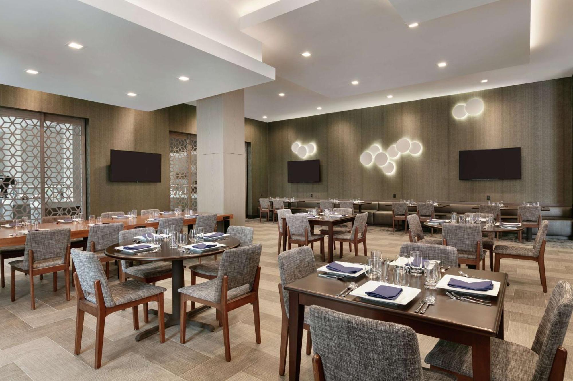 Embassy Suites By Hilton Atlanta Midtown Экстерьер фото