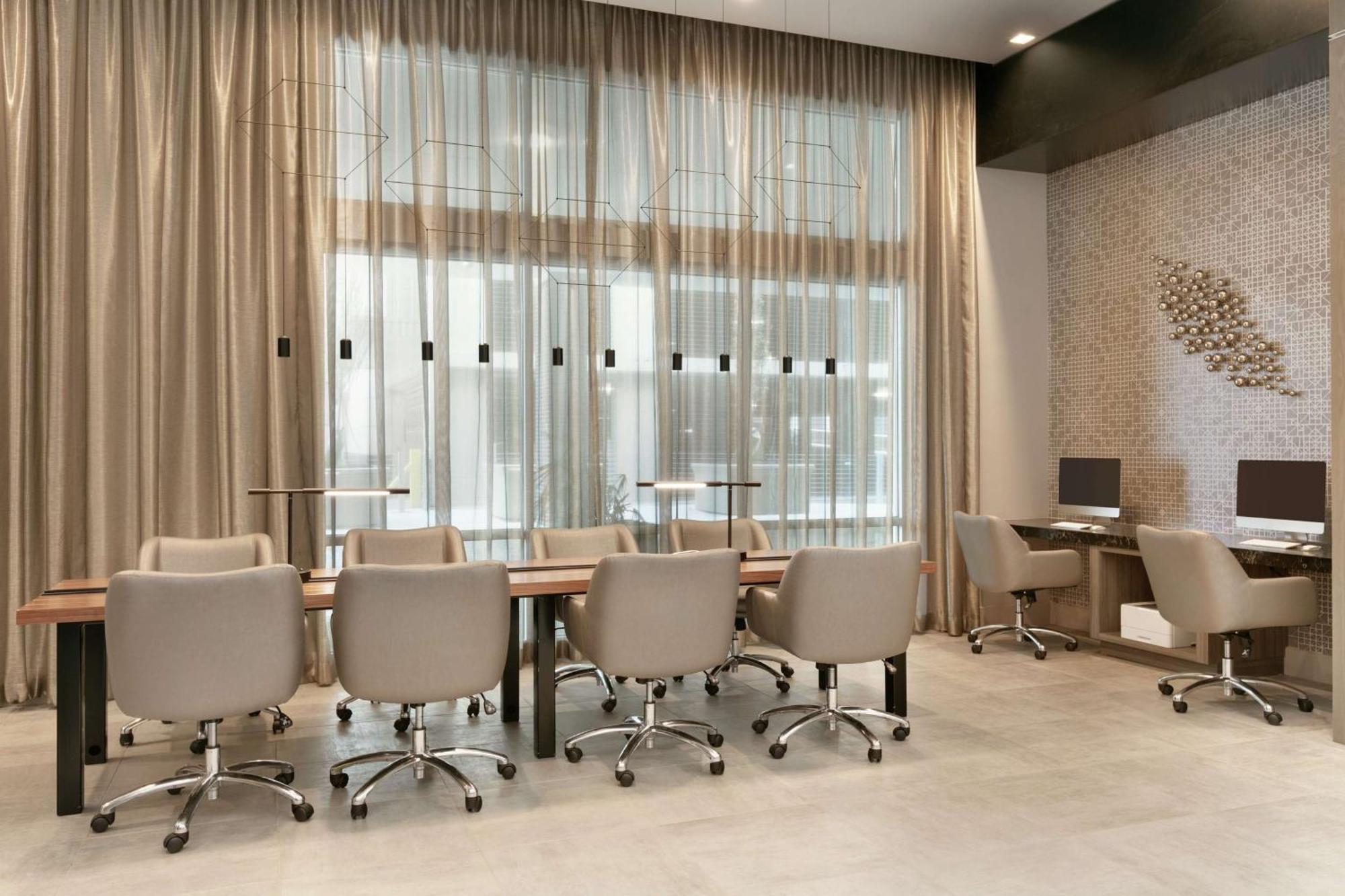 Embassy Suites By Hilton Atlanta Midtown Экстерьер фото