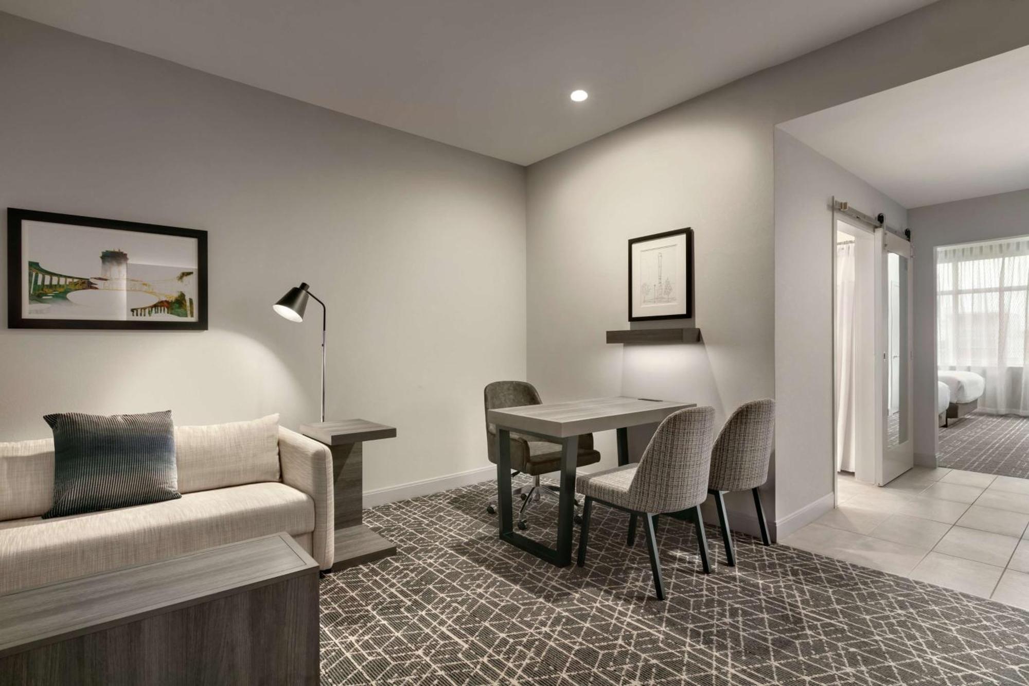 Embassy Suites By Hilton Atlanta Midtown Экстерьер фото