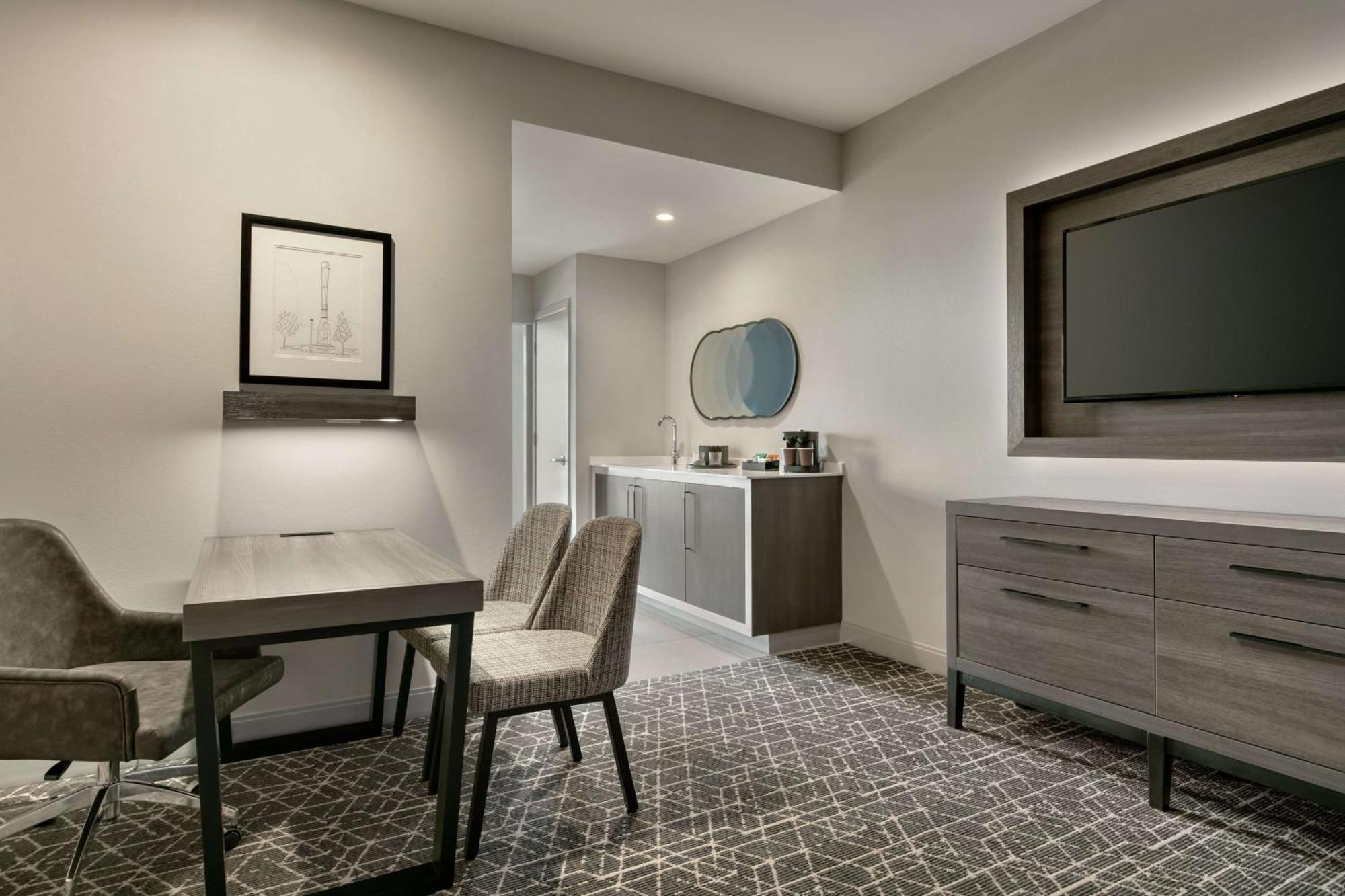 Embassy Suites By Hilton Atlanta Midtown Экстерьер фото