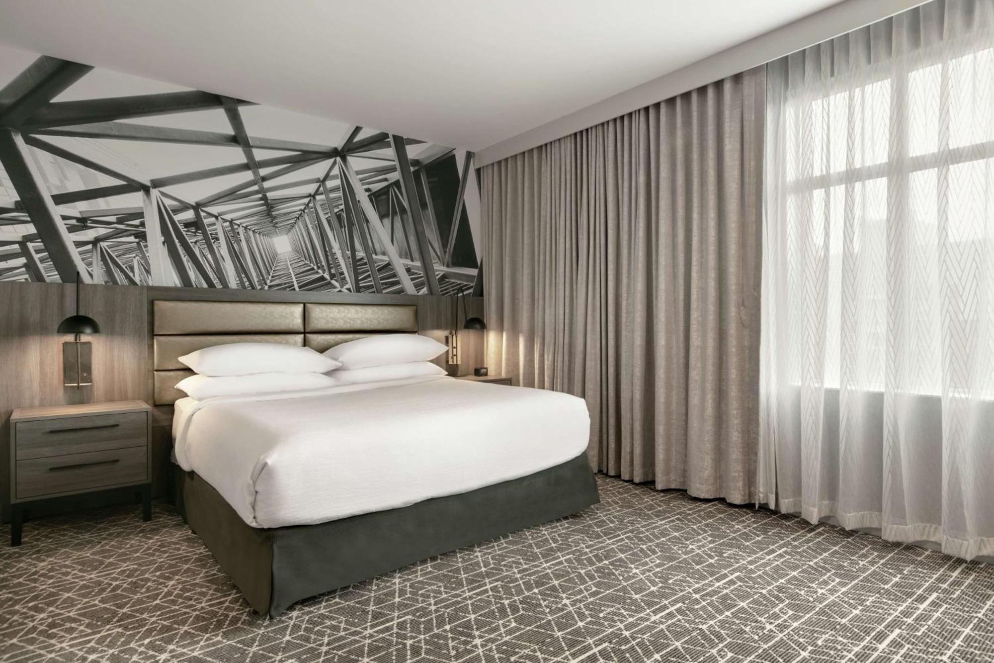 Embassy Suites By Hilton Atlanta Midtown Экстерьер фото