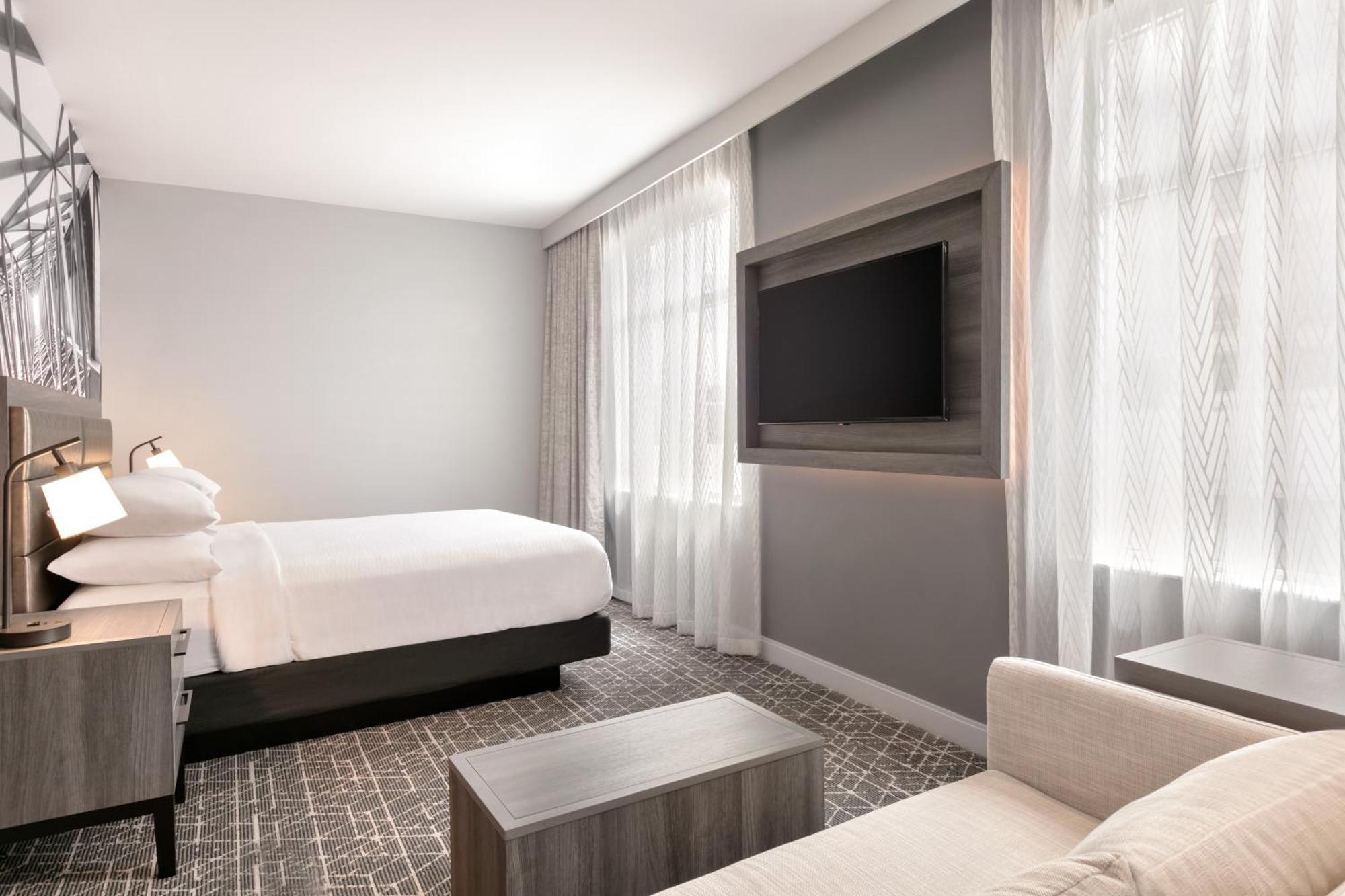 Embassy Suites By Hilton Atlanta Midtown Экстерьер фото